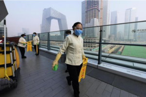 Beijing's two new cases did not strictly comply with epidemic prevention regulations to increase the risk of outbreak transmission, the city's CDC issued a reminder