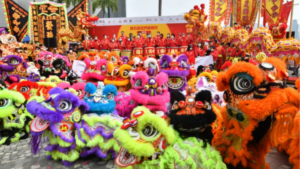 Hong Kong media: the "Hong Kong Dragon and Lion Festival", which has been suspended for 3 years due to the epidemic, returns today, and the scene is very lively