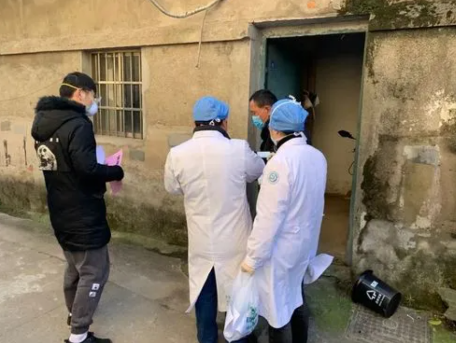 China's first Spring Festival in a new phase of epidemic prevention: Epidemic is falling back, medical and nursing are still standing firm, rural areas are filling in the gaps