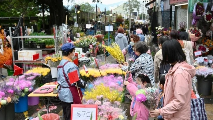 Hong Kong people: the gloom of the epidemic is gradually dissipating believe that the Year of the Rabbit will get better and better