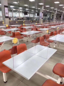 Ningxia primary and secondary schools start spring, cafeteria tables installed partitions, students staggered meals!